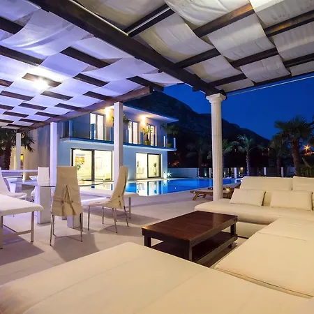 Caribic With 72sqm Private Pool, Whirlpool, Sauna, Outdoor Lounge Area Villa