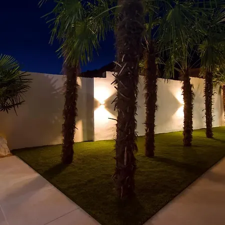 Villa Caribic With 72sqm Private Pool, Whirlpool, Sauna, Outdoor Lounge Area Gata