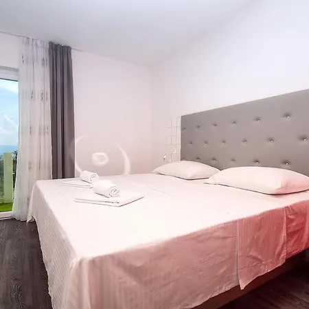 Caribic With 72sqm Private Pool, Whirlpool, Sauna, Outdoor Lounge Area *