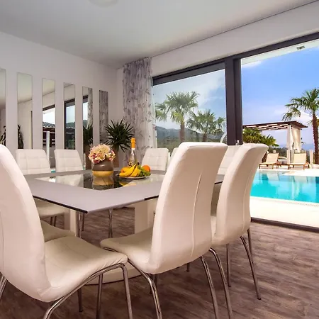 Villa Caribic With 72sqm Private Pool, Whirlpool, Sauna, Outdoor Lounge Area Gata